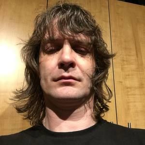 Meet your Posher, Adam